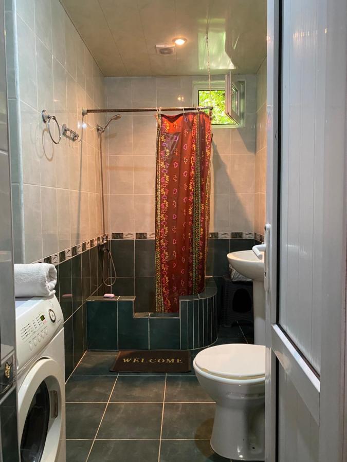 Lentekhi Guest House Konstanta Luaran gambar